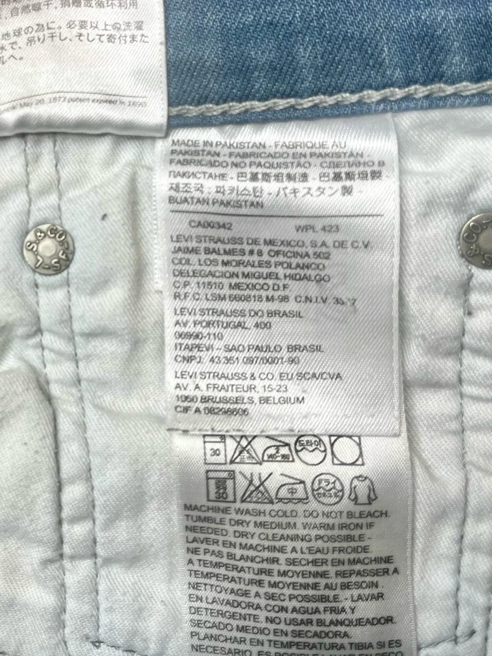 Levi’s 541™ Athletic Taper Fit 5 Pocket Stretch Jeans – W31 L30 – (CW-0413)